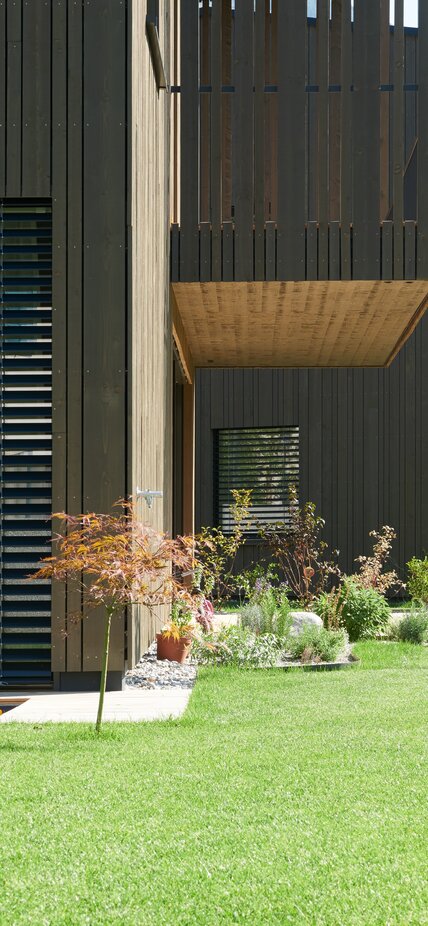 Three wooden houses | © Jürgen Eheim