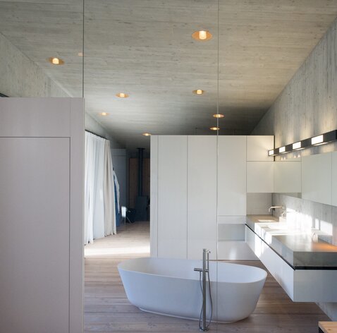 Casa in legno e cemento a vista in provincia di Bolzano