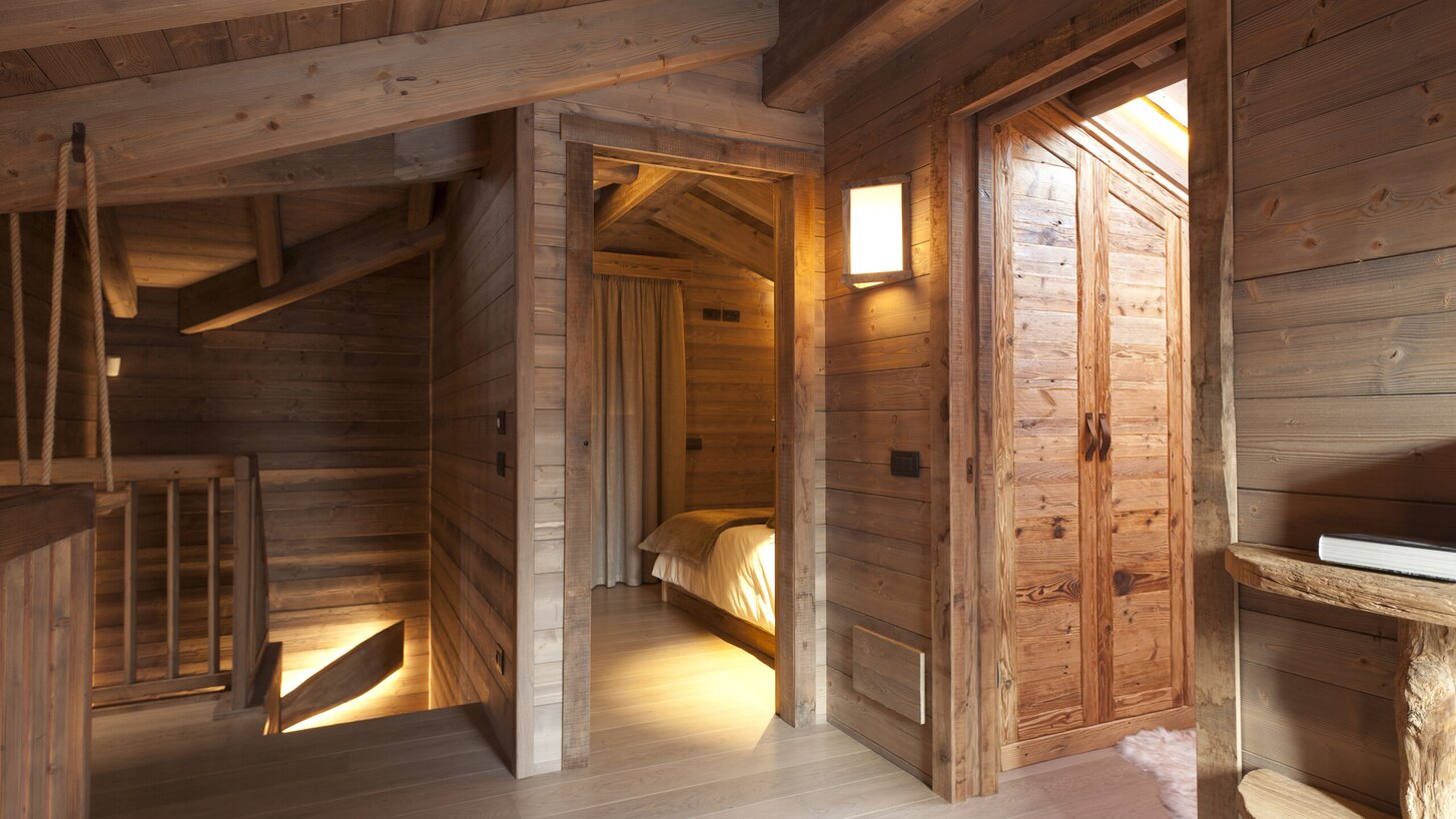 Chalet aus Holz in der Provinz Cuneo | © Emanuele Parisi