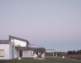 Einfamilienhaus aus Holz in der Provinz Forlì Cesena | © Davide Perbellini