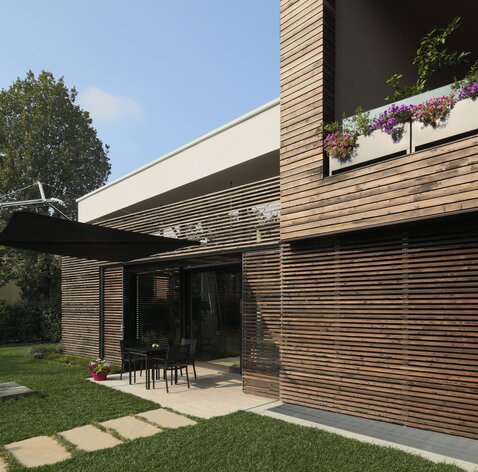 Casa moderna in legno in Provincia di Reggio Emilia | © Kai-Uwe Schulte-Bunert