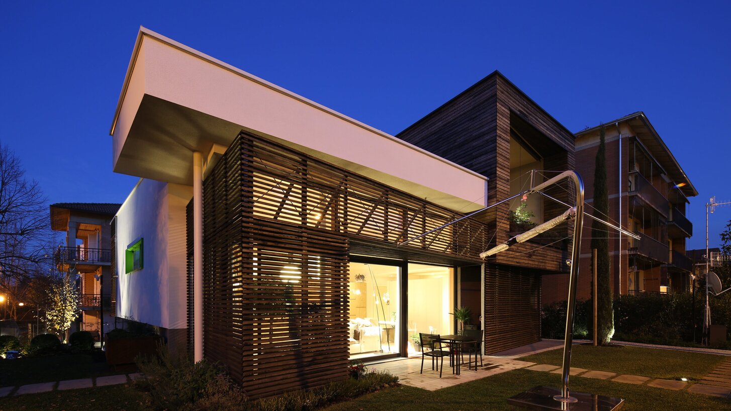 Casa moderna in legno in Provincia di Reggio Emilia | © Kai-Uwe Schulte-Bunert