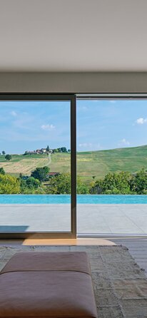 Villa in legno con rivestimeno in pietra | © Matteo Piazza