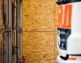 Feuerwehrhaus aus Holz in Hohenbrunn - München | © Regina Sedlmayer