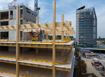 Palazzina uffici in legno in Lombardia | © Visualdron - Jacopo Marinelli