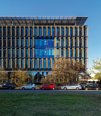 Sechsstöckiger Büroturm in Holz-Hybrid-Bauweise | © Matteo Piazza