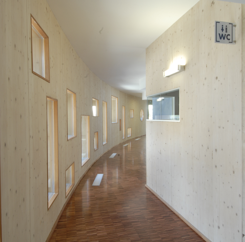 Bioarchitettura in legno per la sede di una banca | © LignoAlp