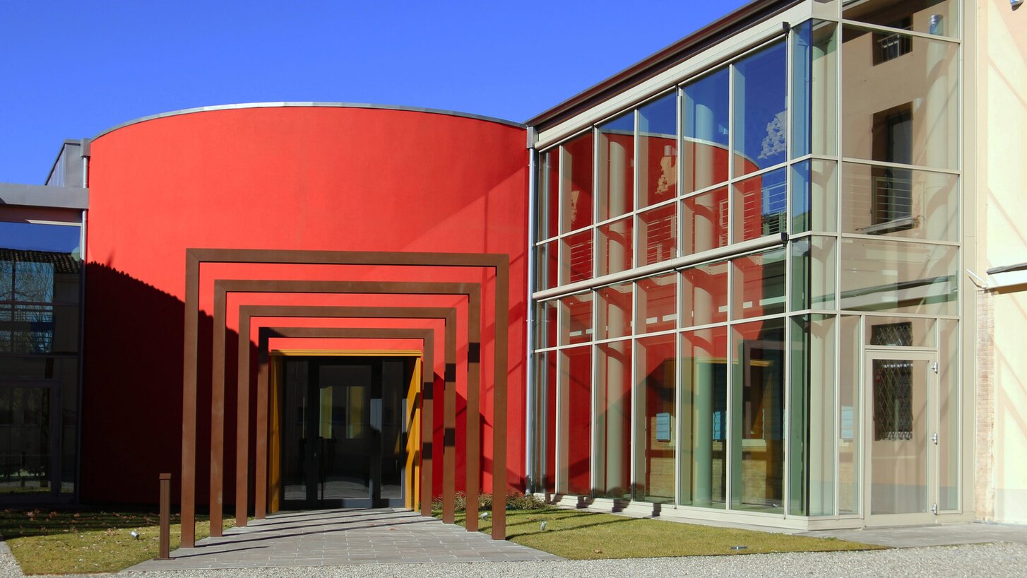 Tetto in legno per uffici in provincia di Parma | © Arch. Paolo Bedogni