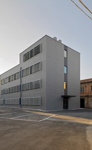 Palazzina uffici pluripiano in legno a Parma | © Matteo Piazza