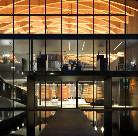 Cantina in legno in Provincia di Vercelli | © Matteo Piazza