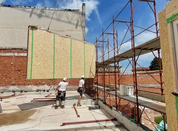 Positionierung von vorgefertigten Wandelementen | © LignoAlp