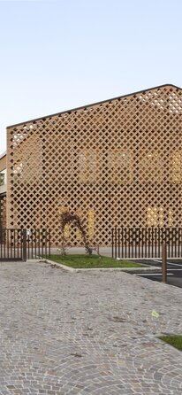 Centro polifunzionale in legno in Provincia di Bergamo | © Michele Nastasi