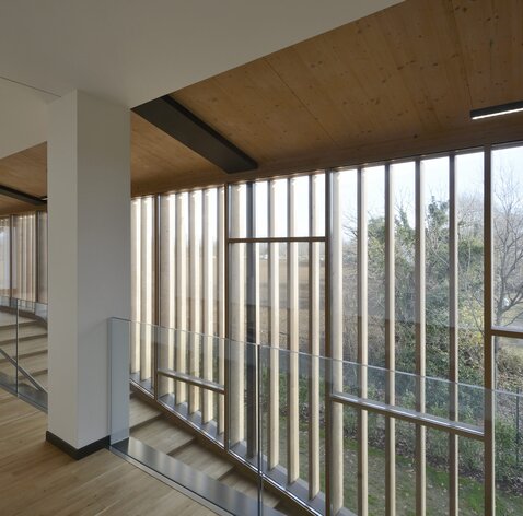 Mehrzweckgebäude aus Holz in der Provinz Bergamo | © Michele Nastasi