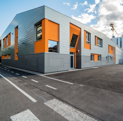 Kindergarten and nursery made of wood in Bolzano | © Arcangelo Piai