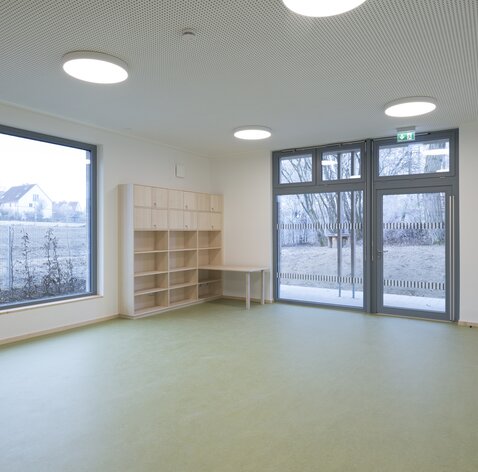 Kindertagesstätte aus Holz in Oberbayern | © Henning Koepke