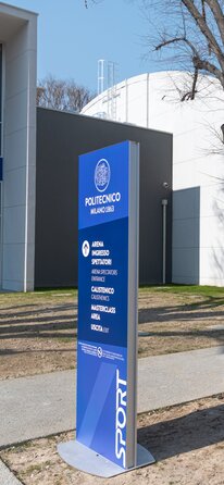 Palestra e palazzetto dello sport in legno a Milano | © Dimitrij Damiani