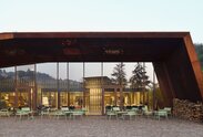 Wooden restaurant in Bergamo | © Michele Nastasi