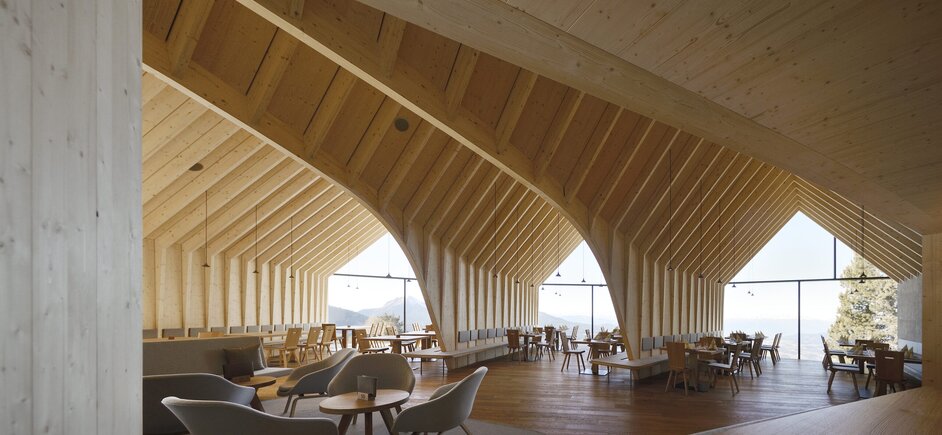 Berghütte aus Holz in der Provinz Bozen | © Oskar Da Riz
