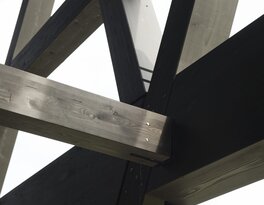 Award-winning wooden façade in South Tyrol | © Mads Morgensen