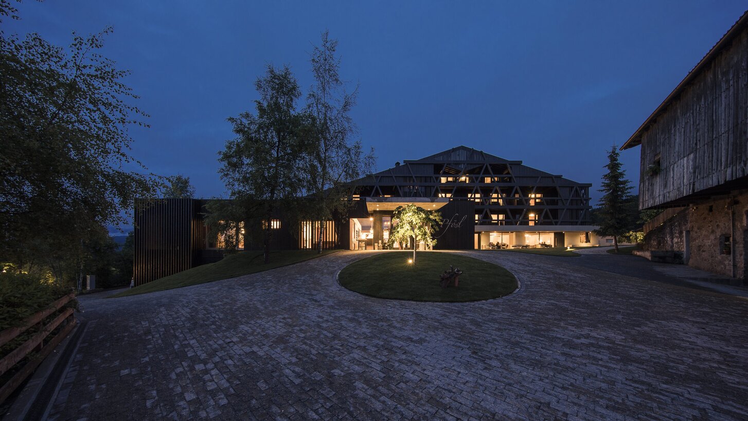 Award-winning wooden façade in South Tyrol | © Florian Andergassen