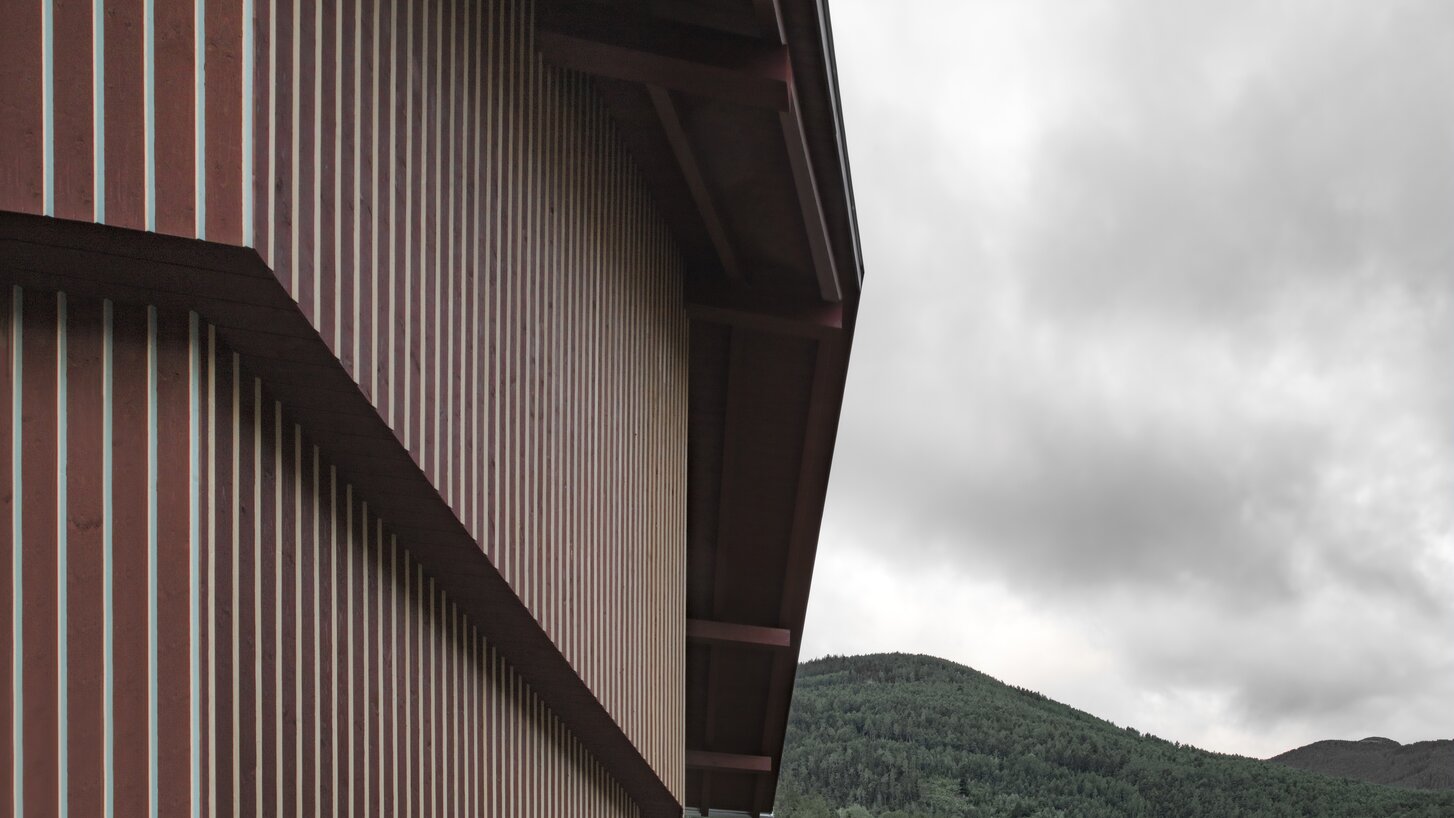 Extension of guesthouse in wood in South Tyrol | © Gustav Willeit