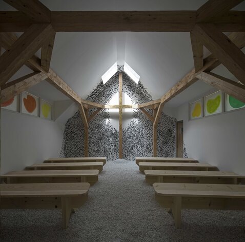 Eine Kapelle aus Holz für den Heiligen Stuhl | © Alessandra Chemollo