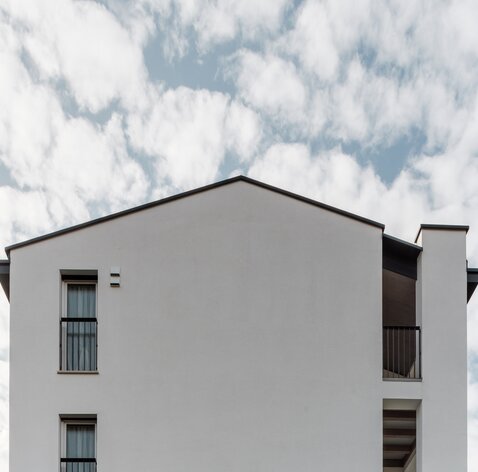 Edificio pluripiano in provincia di Bolzano | © Davide Perbellini