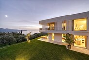 Villa in timber construction on Lake Garda