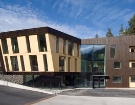 Office building in cross laminated timber in South Tyrol